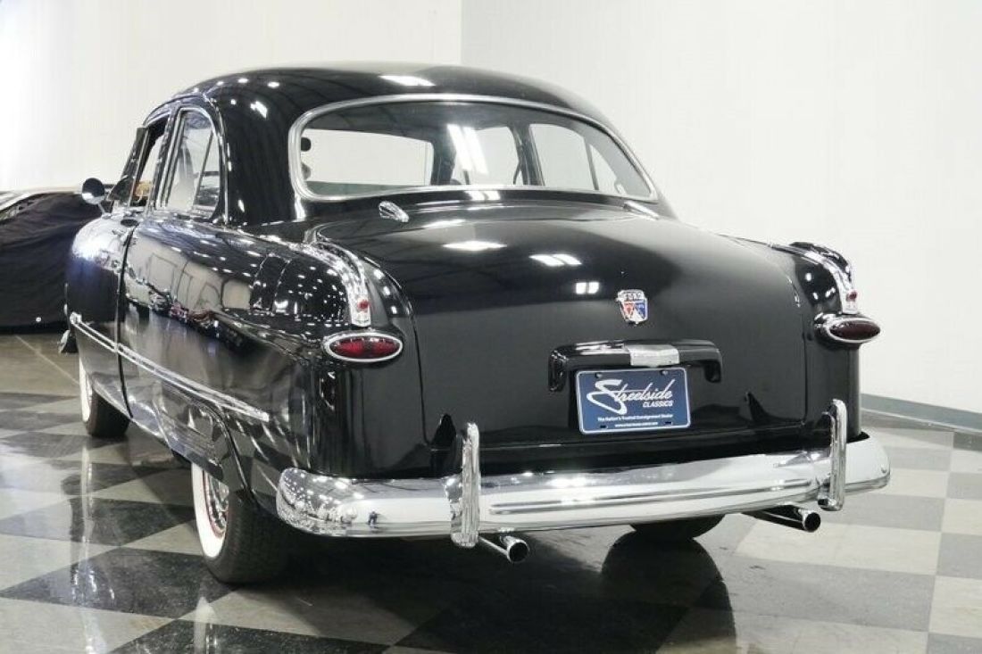 1950 Ford Tudor Sedan - photo 11