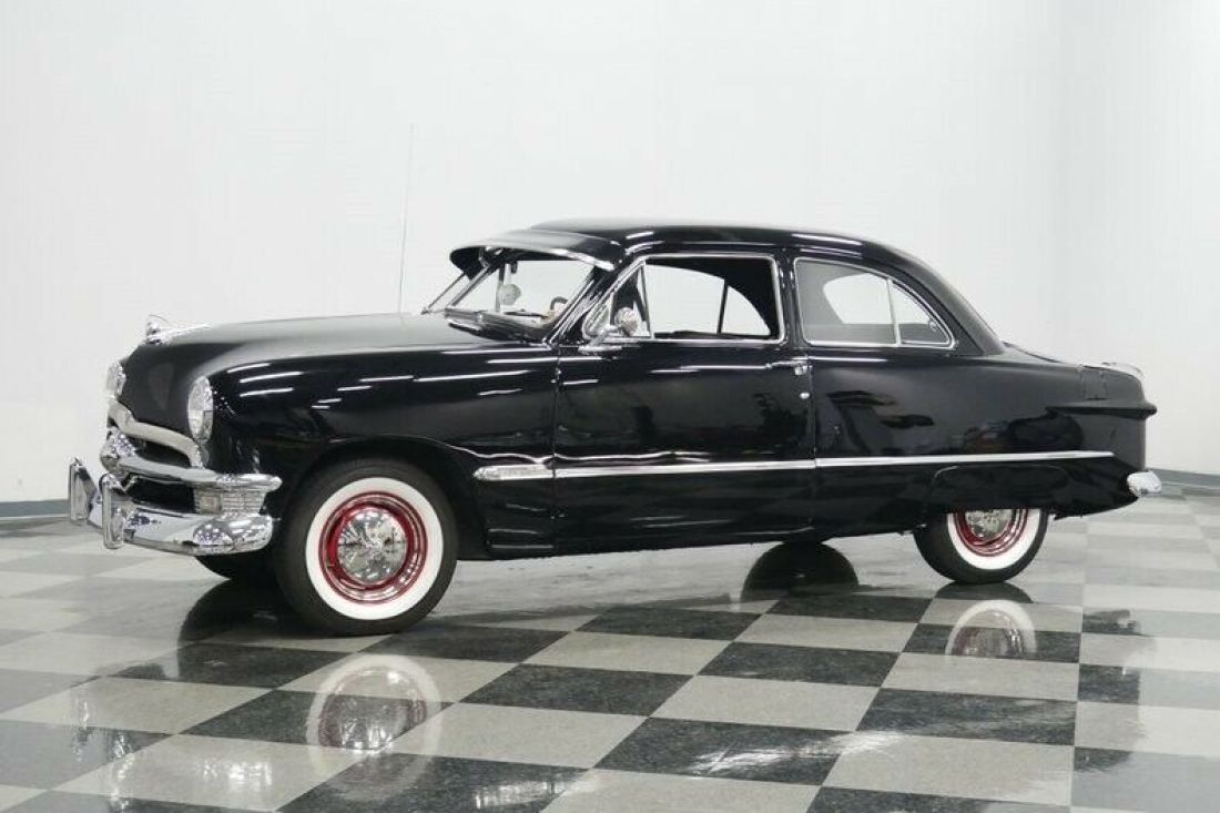 1950 Ford Tudor Sedan - photo 7