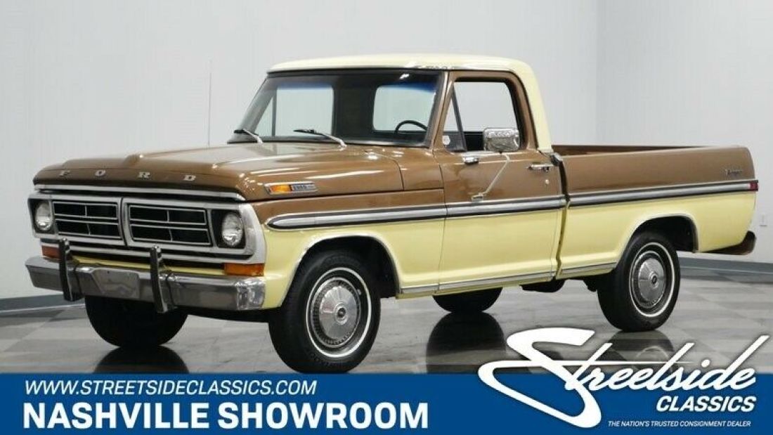Classic vintage short bed Ford pickup truck 1972 Ford F-100 Ranger
