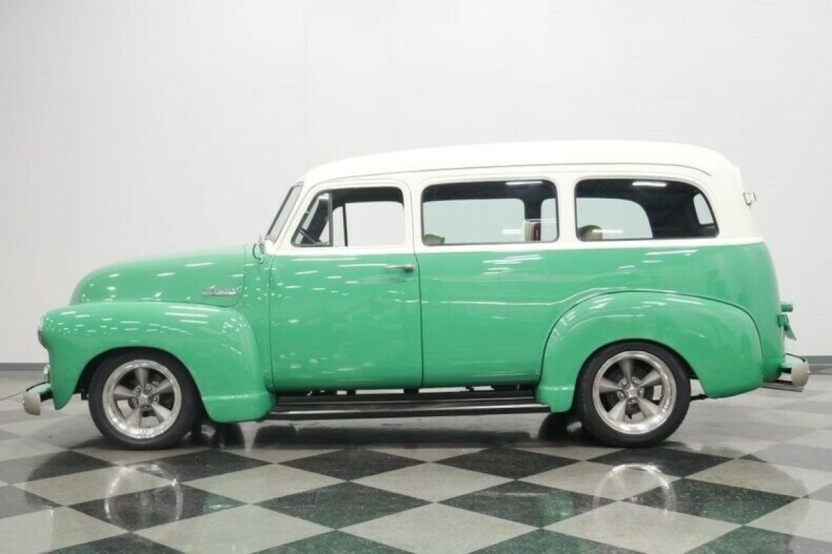 1951 Chevrolet Suburban Carryall - photo 3