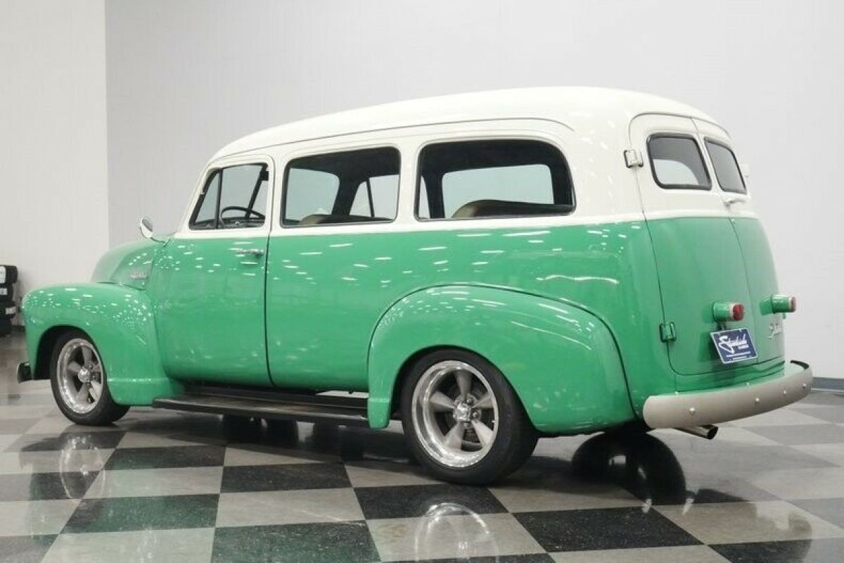 1951 Chevrolet Suburban Carryall - photo 9