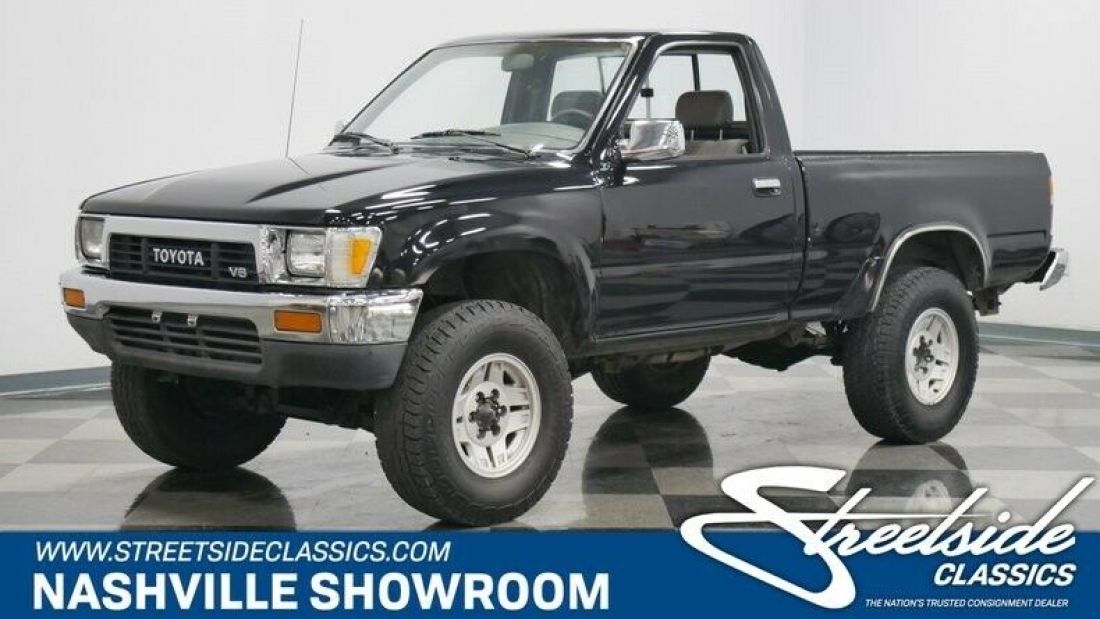 Classic vintage SR5 pickup with some good recent maintenance items replaced 1989 Toyota Pickup SR5 4X4