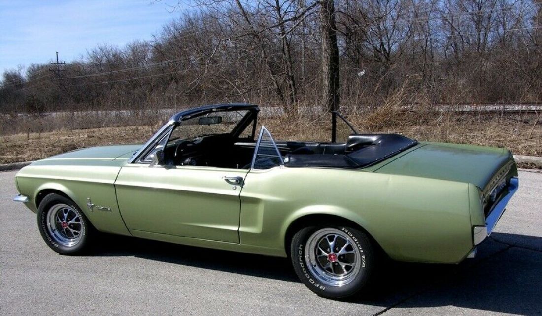 1967 Ford Mustang Convertible - photo 3