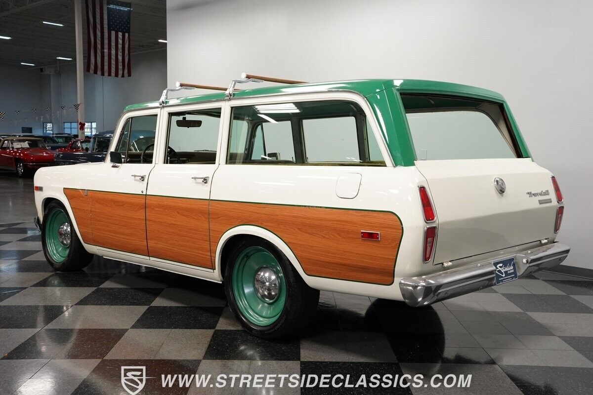 1970 International Harvester Travelall 1000D - photo 10