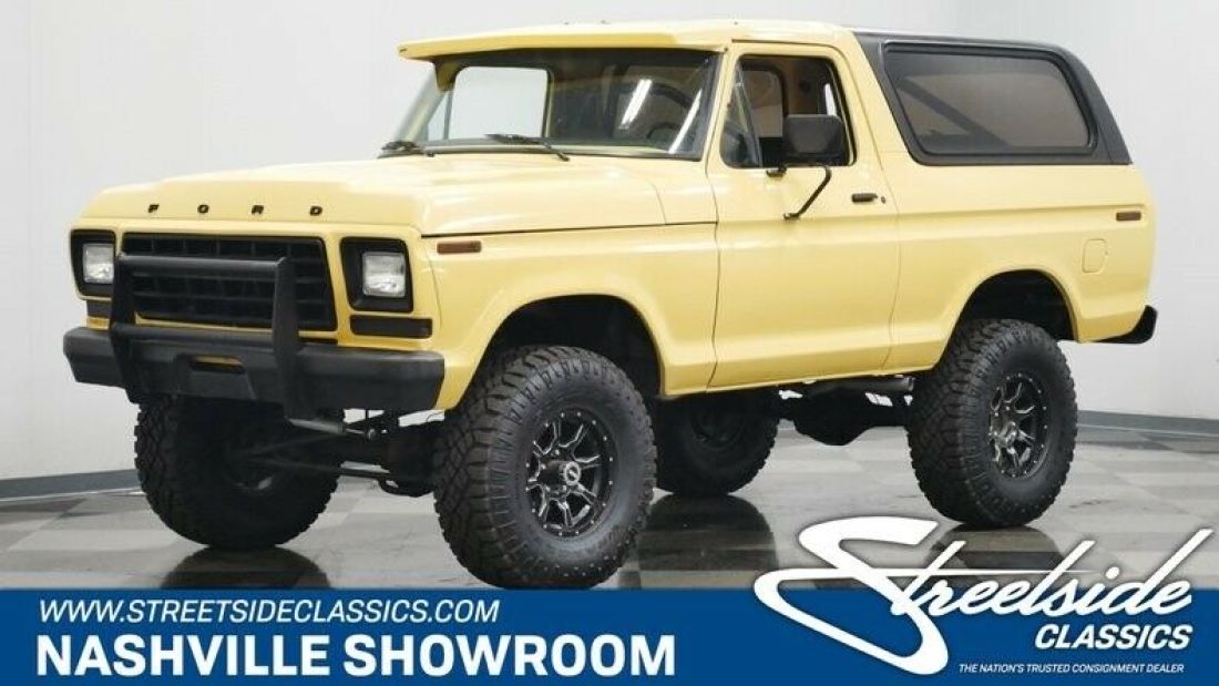Classic vintage SUV 4x4 Bronco 1978 Ford Bronco