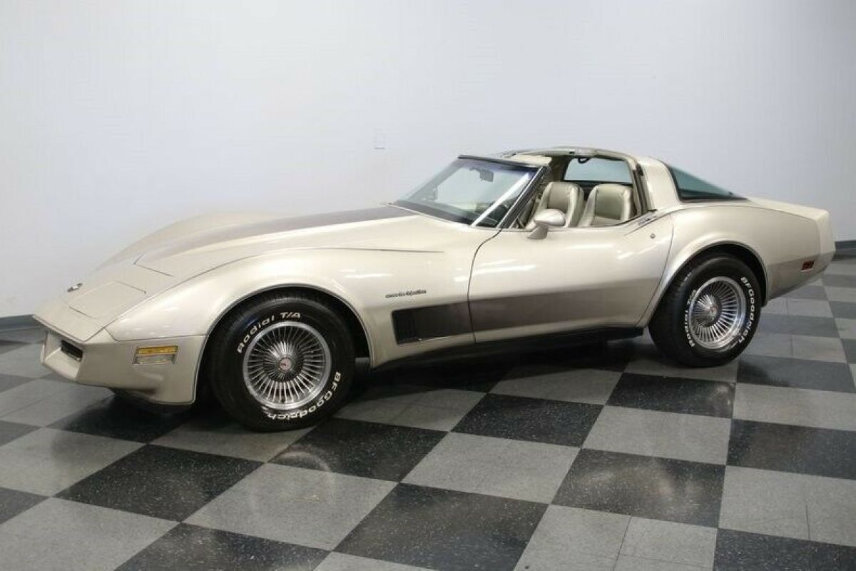 1982 Chevrolet Corvette Collector Edition - photo 7