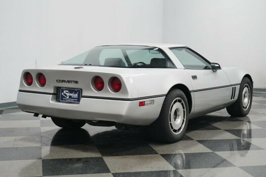 1984 Chevrolet Corvette - photo 13