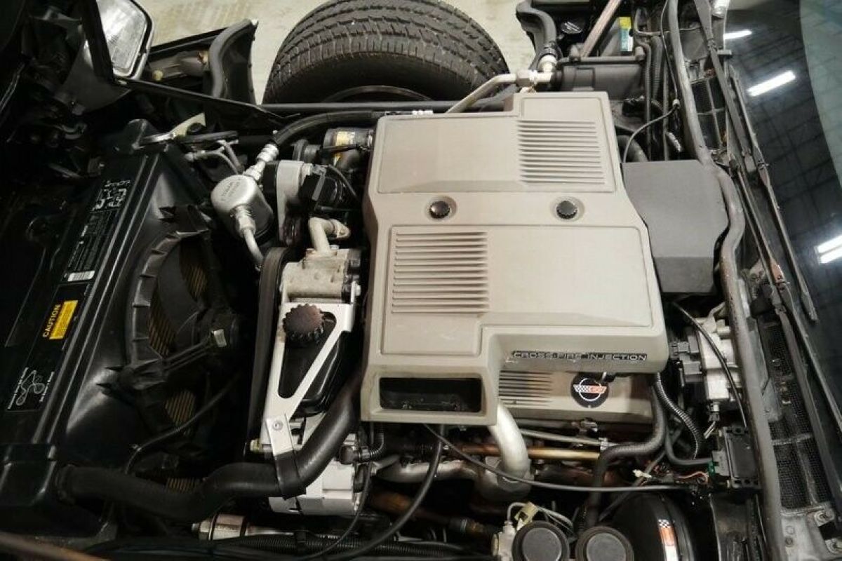 1984 Chevrolet Corvette - photo 4