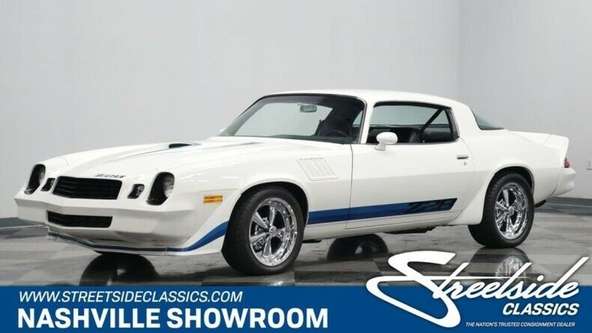 Classic vintage Z/28 Z-28 Z28 small block 350 Chevy 1979 Chevrolet Camaro Z/28