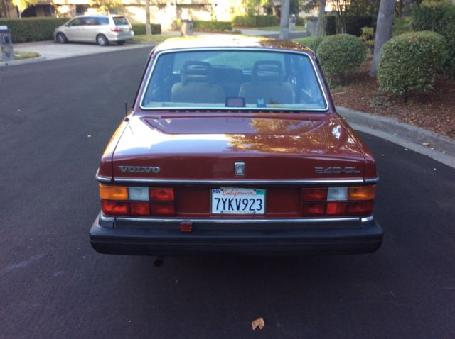 1986 Volvo 240 DL - photo 11