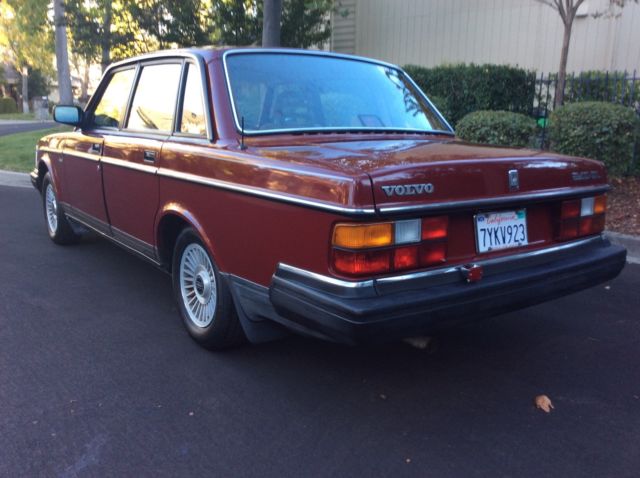1986 Volvo 240 DL - photo 12