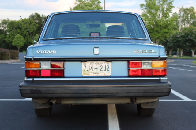 1987 Volvo 240 - photo 10