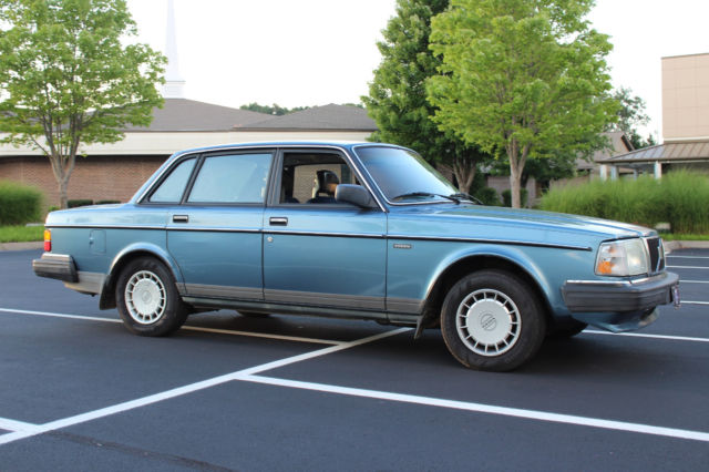 1987 Volvo 240 - photo 6