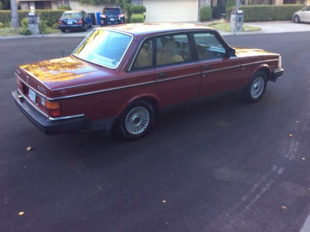 1986 Volvo 240 DL - photo 9
