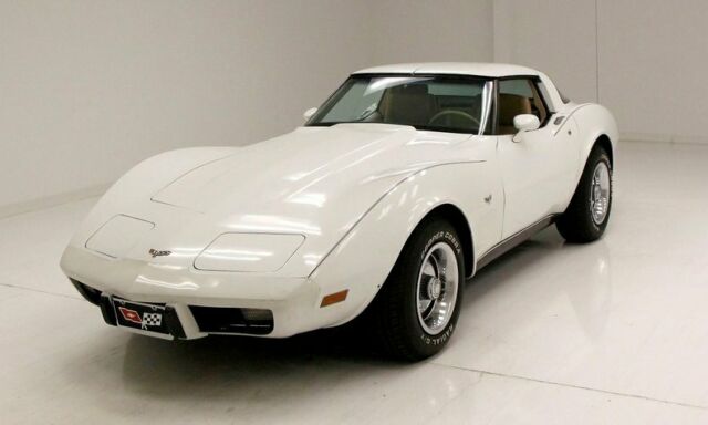 Classic White Rounded Styling 350/350 Combination Doeskin Color Leather 1979 Chevrolet Corvette Coupe