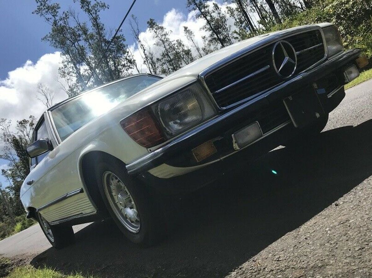 Classy 1981 Mercedes Benz 280SL Roadster European Model 280 SL R107 1980 Mercedes-Benz SL-Class 280SL 280 SL R107 Roadster