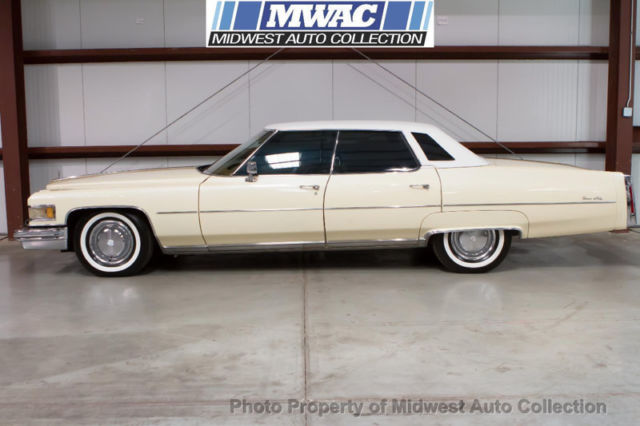 CLASSY COLOR COMBO~ONLY 30K MILES~LEATHER~500 CI ENGINE~WHITEWALLS~CLEAN~WOW 1976 Cadillac DeVille