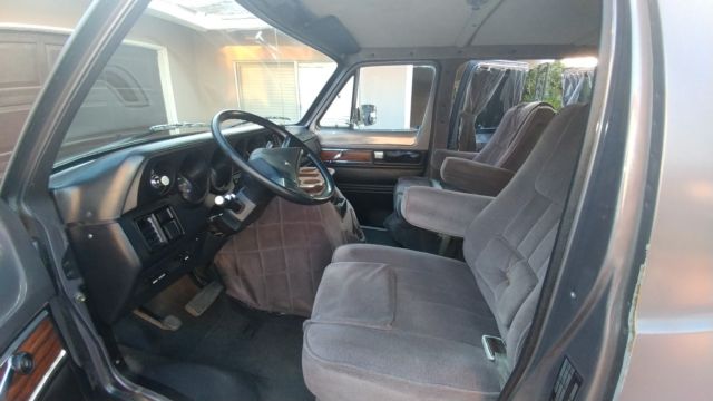 1989 Dodge Ram Van B250 Custom Conversion - photo 12