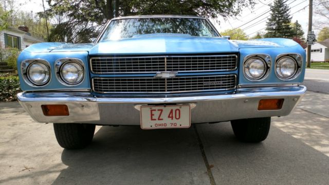 1970 Chevrolet Chevelle Bucket seats & console - photo 2