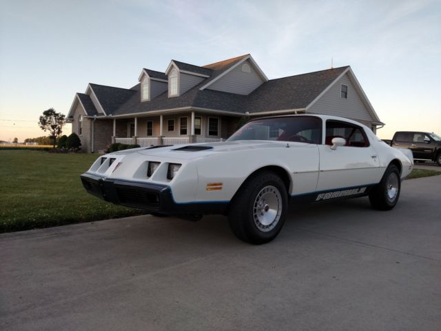 Clean 1981 Pontiac Firebird Formula V8 4-Speed POSI 73K miles 1981 Pontiac Firebird Formula