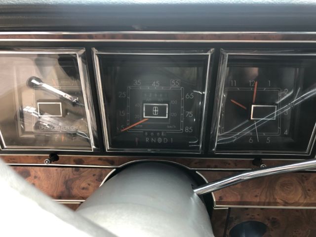 1985 Lincoln Town Car Limousine - photo 12
