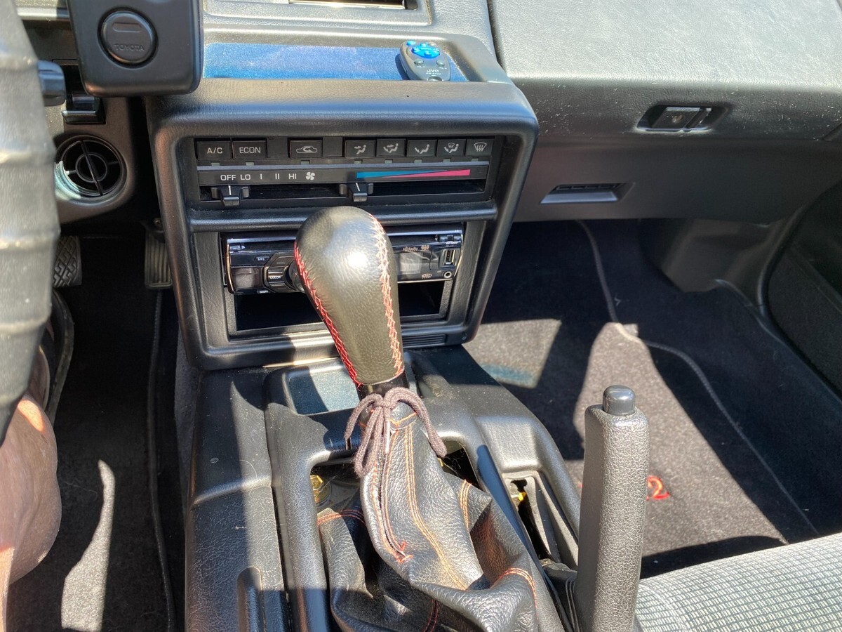 1988 Toyota MR2 - photo 8