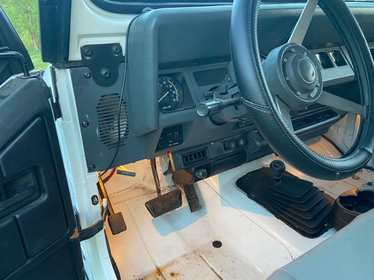 1990 Jeep Wrangler - photo 9