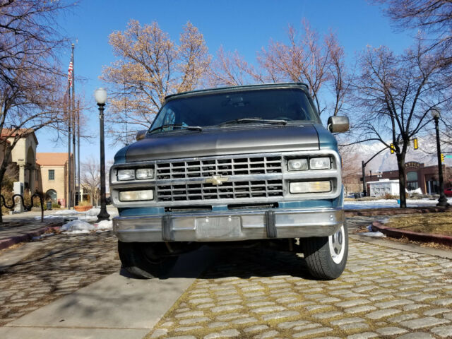 1992 Chevrolet G20 Van beauville - photo 2