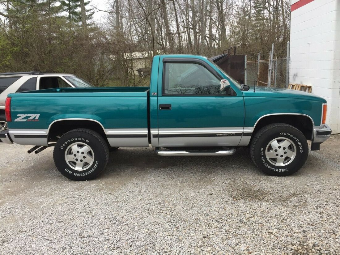 1993 GMC Sierra 1500 Sierra SLE - photo 2