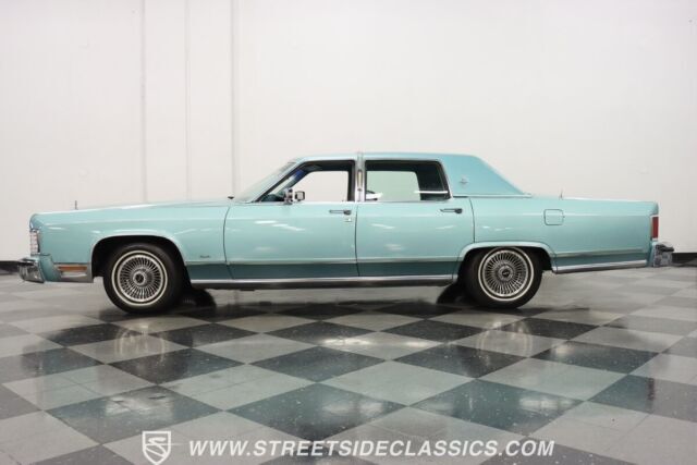 1979 Lincoln Continental Town Car - photo 3