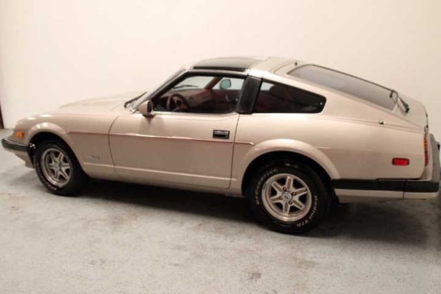 1983 Nissan 280ZX Base Coupe 2-Door - photo 12
