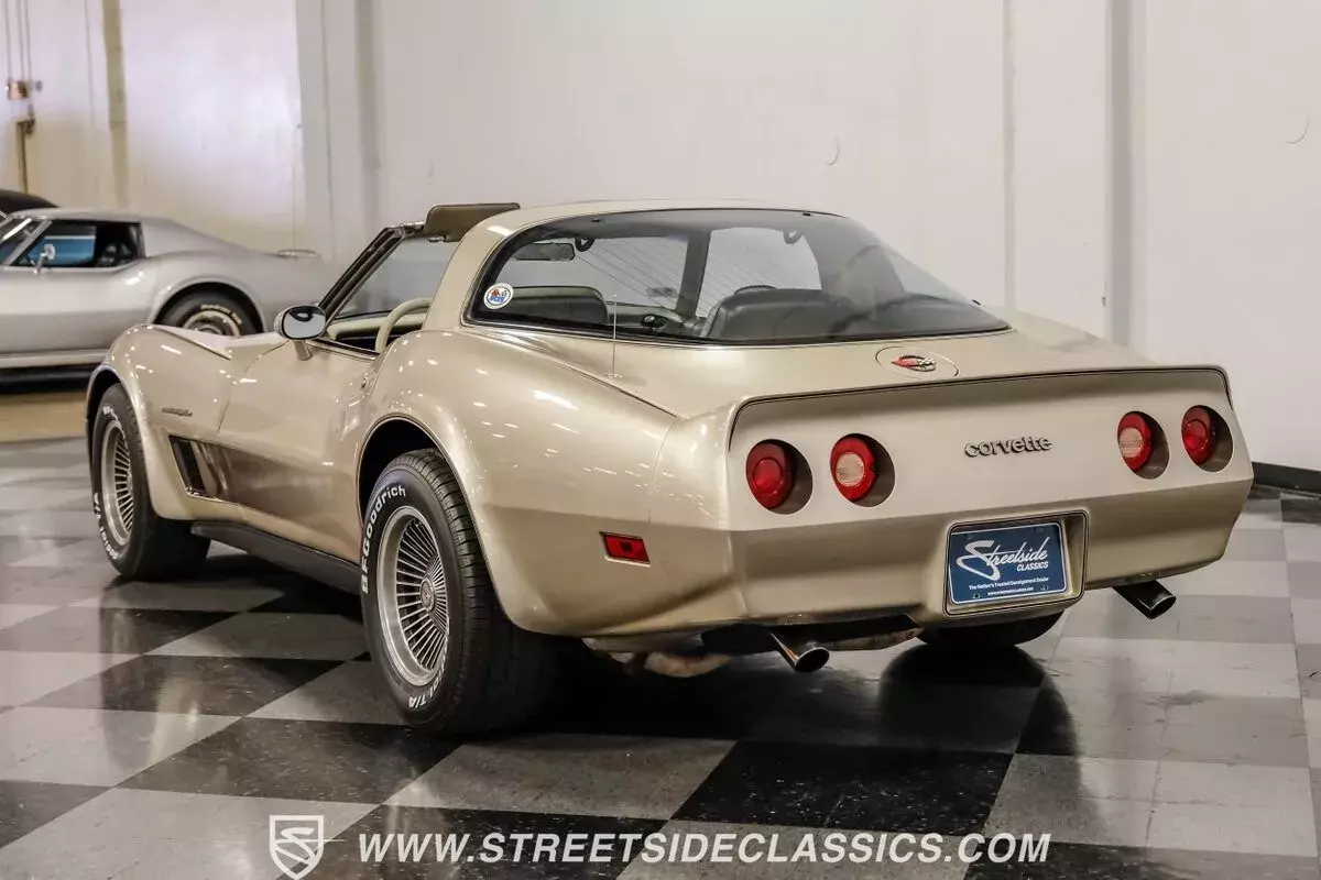 1982 Chevrolet Corvette Collector Edition - photo 12