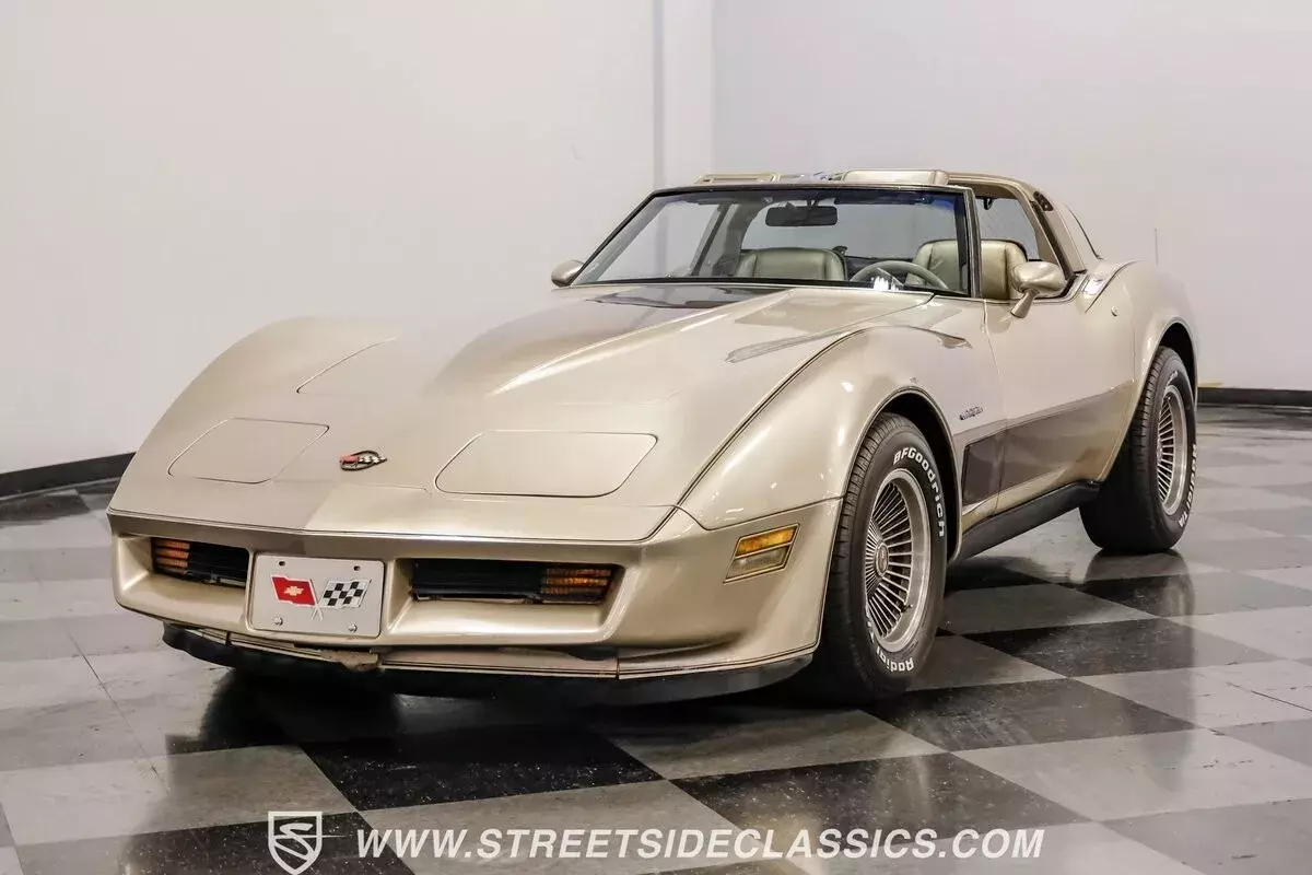 1982 Chevrolet Corvette Collector Edition - photo 6