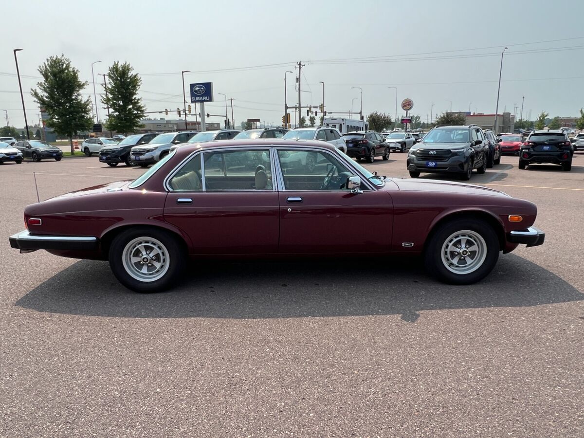 1986 Jaguar XJ6 - photo 5