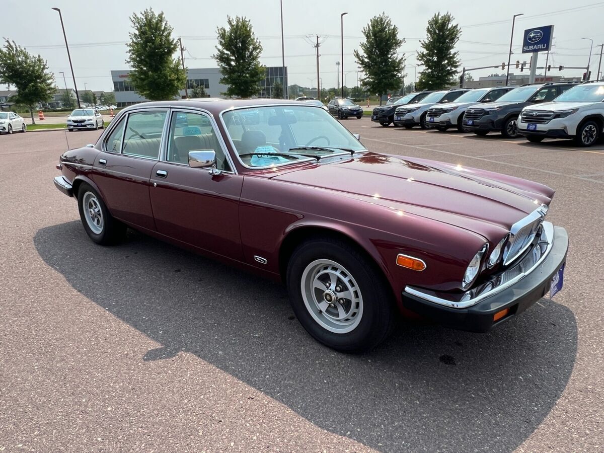 1986 Jaguar XJ6 - photo 6