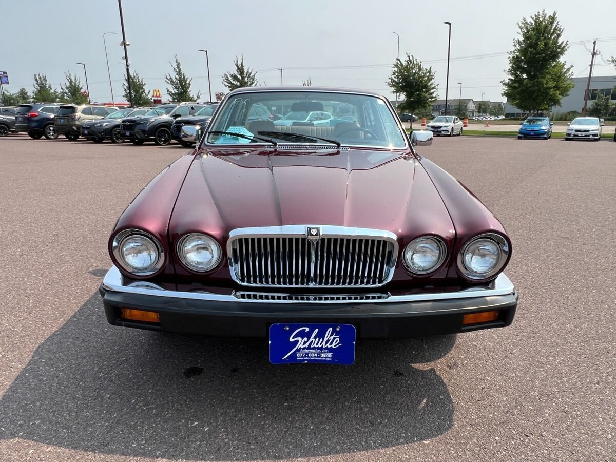 1986 Jaguar XJ6 - photo 7