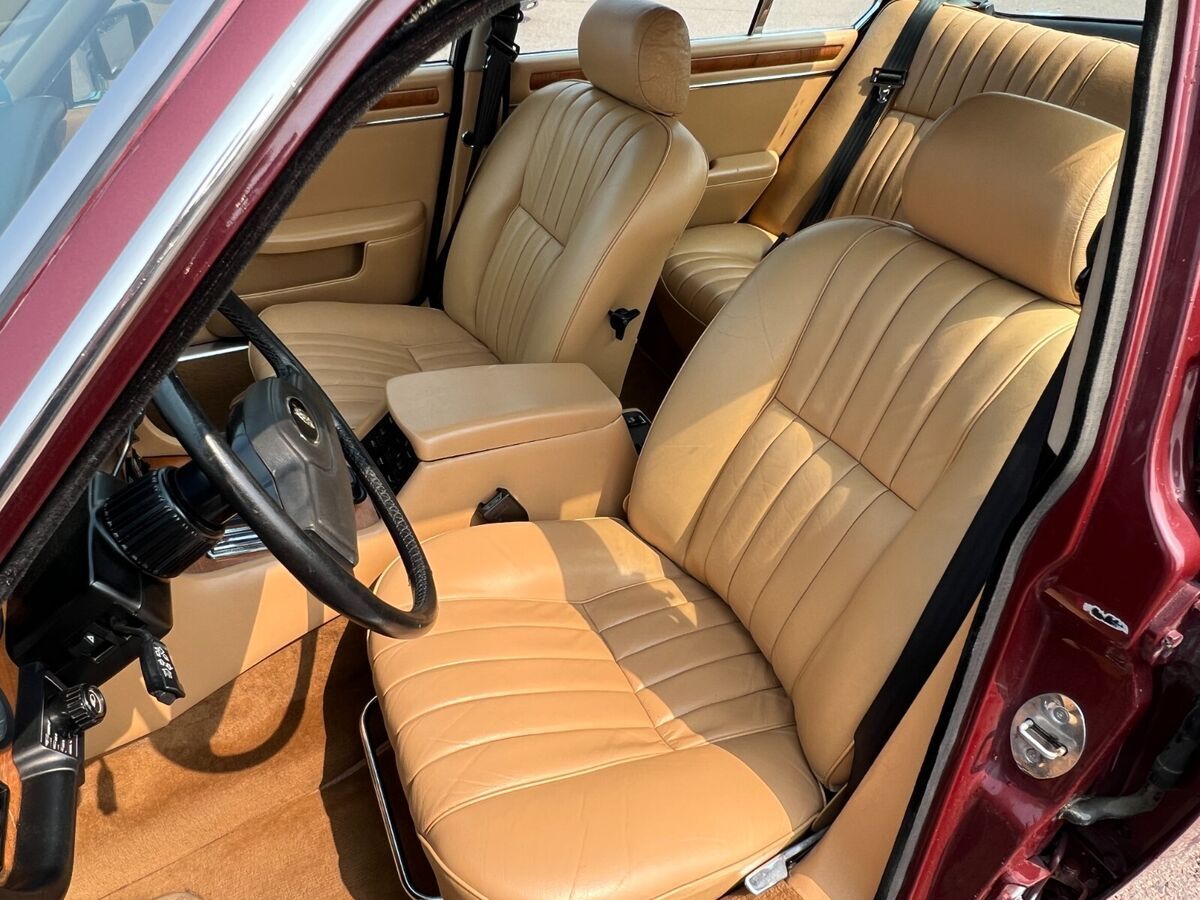 1986 Jaguar XJ6 - photo 9