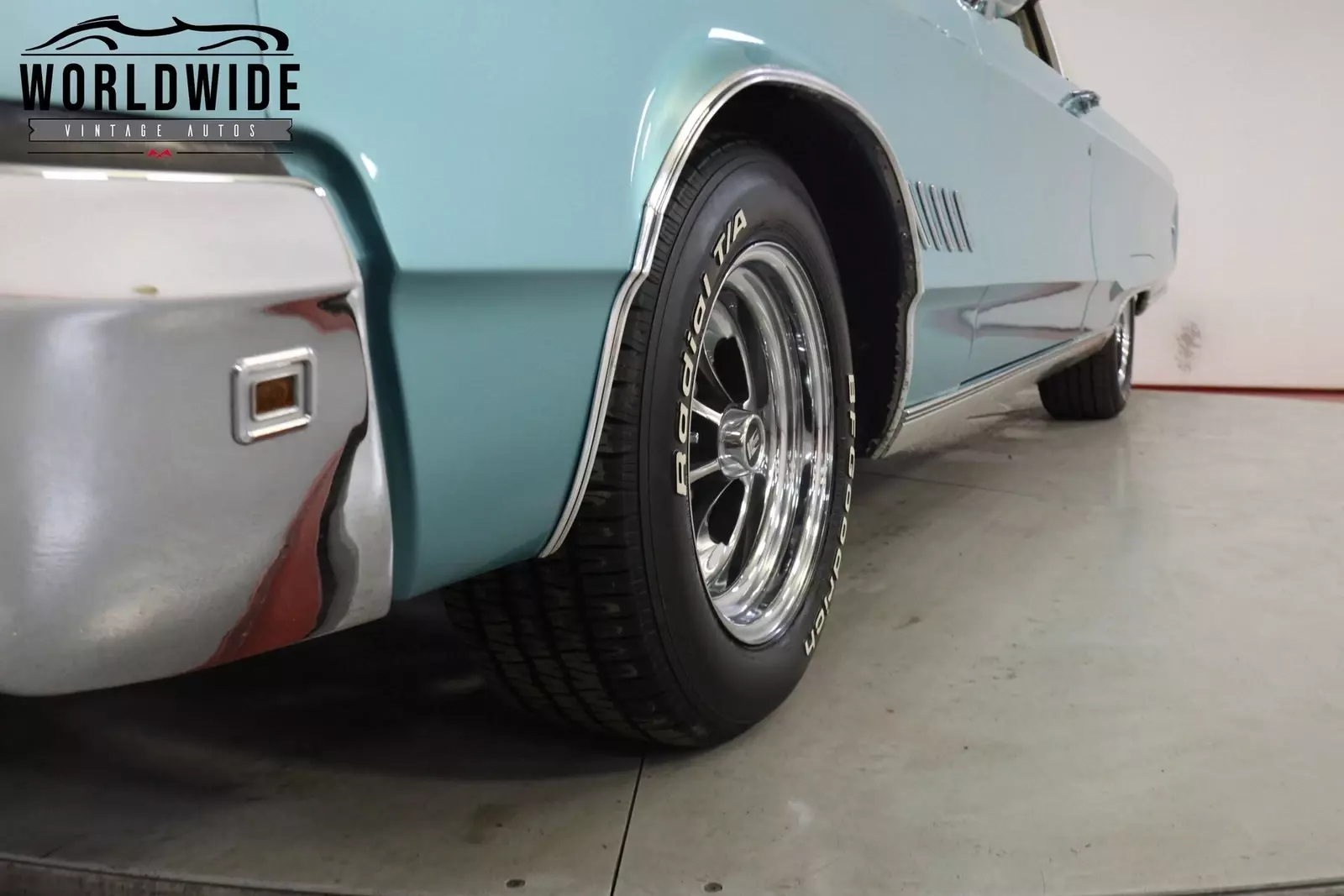 1968 Chrysler 300 - photo 11