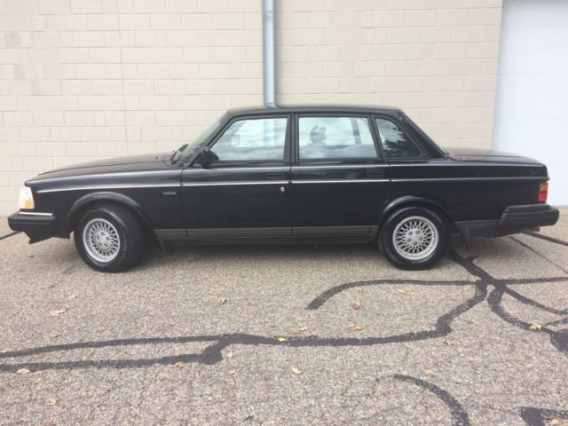 1993 Volvo 240 - photo 4