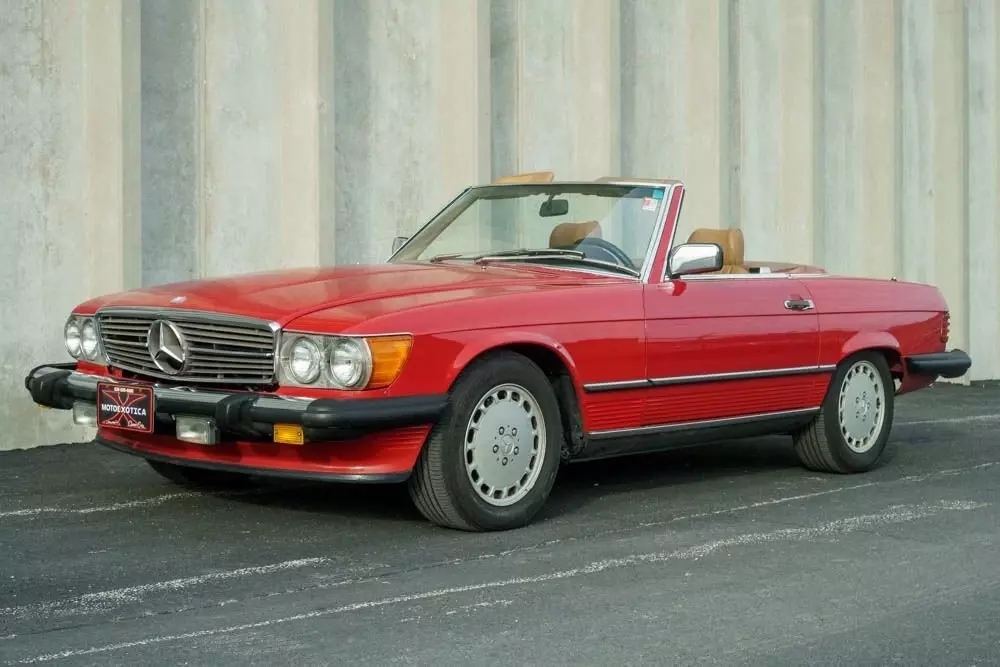 Clean AutoCheck - Serviced often as it was driven often! 1988 Mercedes-Benz SL-Class Convertible