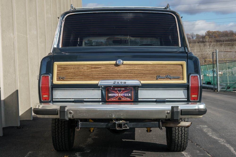 1988 Jeep Grand Wagoneer 4dr Wagon - photo 5