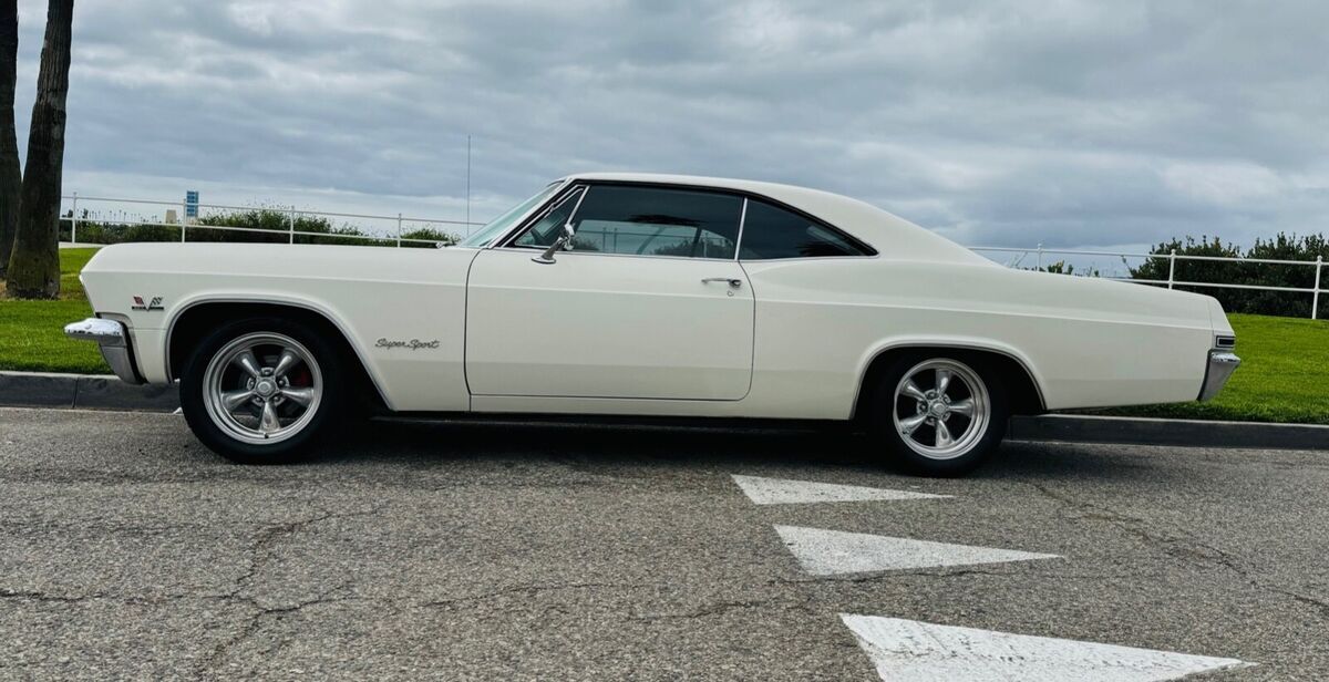 1965 Chevrolet Impala - photo 3