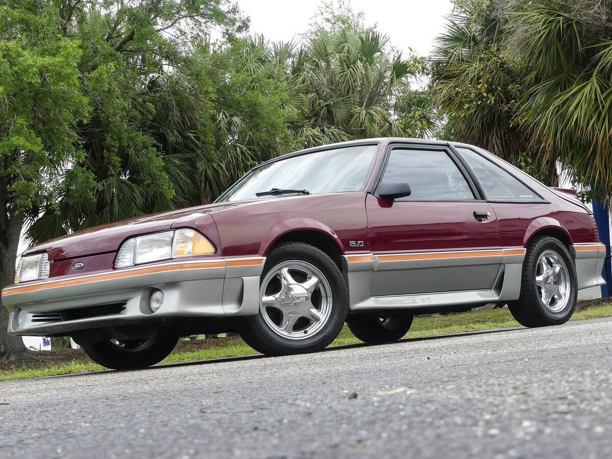 1988 Ford Mustang GT - photo 11