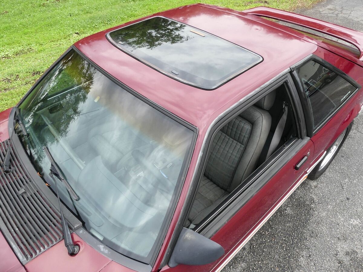 1988 Ford Mustang GT - photo 3
