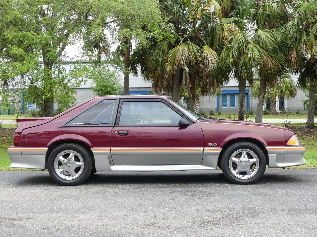 1988 Ford Mustang GT - photo 9