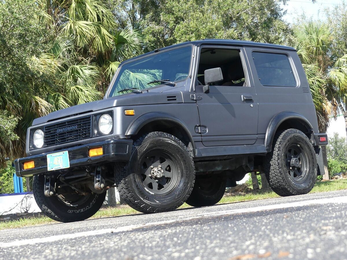 Clean CarFax! Clean and clear Florida title. Sunroof by ASC. Great looking 4x4! 1987 Suzuki Samurai 4x4