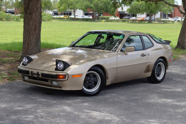 1986 Porsche 944 - photo 2