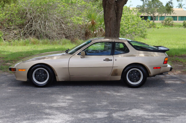 1986 Porsche 944 - photo 3