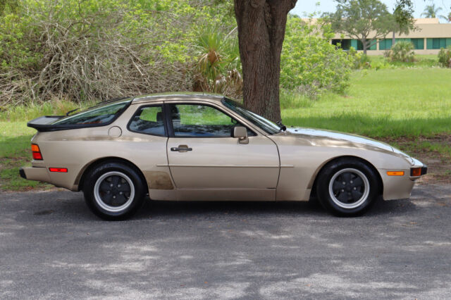 1986 Porsche 944 - photo 7
