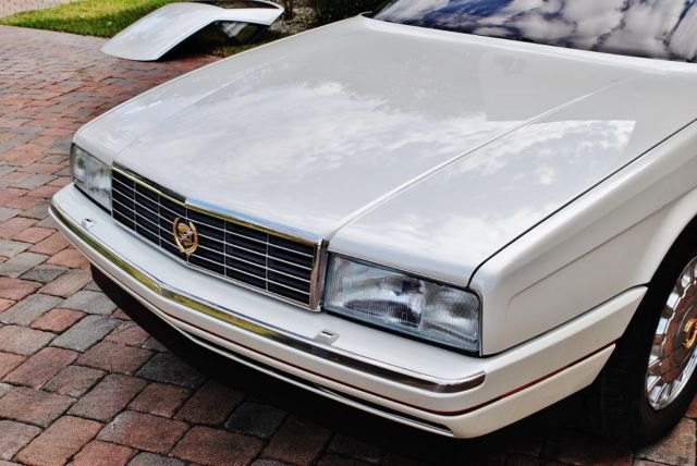 1988 Cadillac Allante Convertible only 49k Miles Hard & Soft Top Loaded - photo 13
